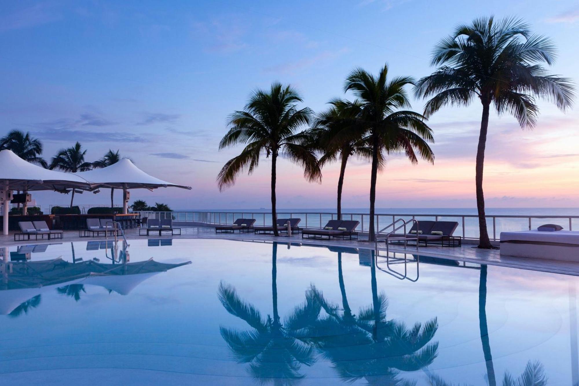 The Ritz-carlton, Lauderdale Hotel Fort Lauderdale