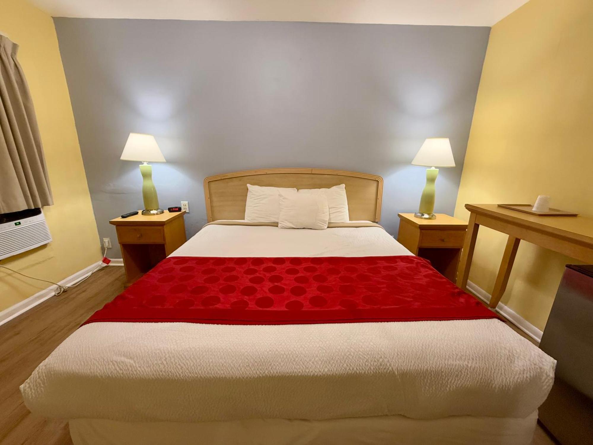 Motel Crown 2*