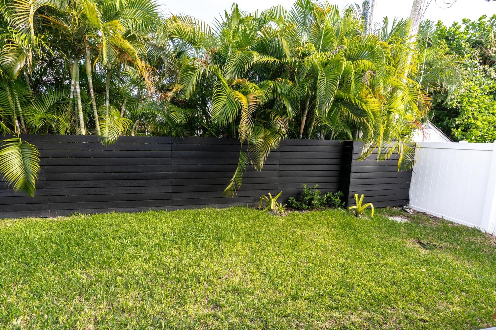 Apartment New Construction, Built-in Bbq, 3 Miles To Beaches