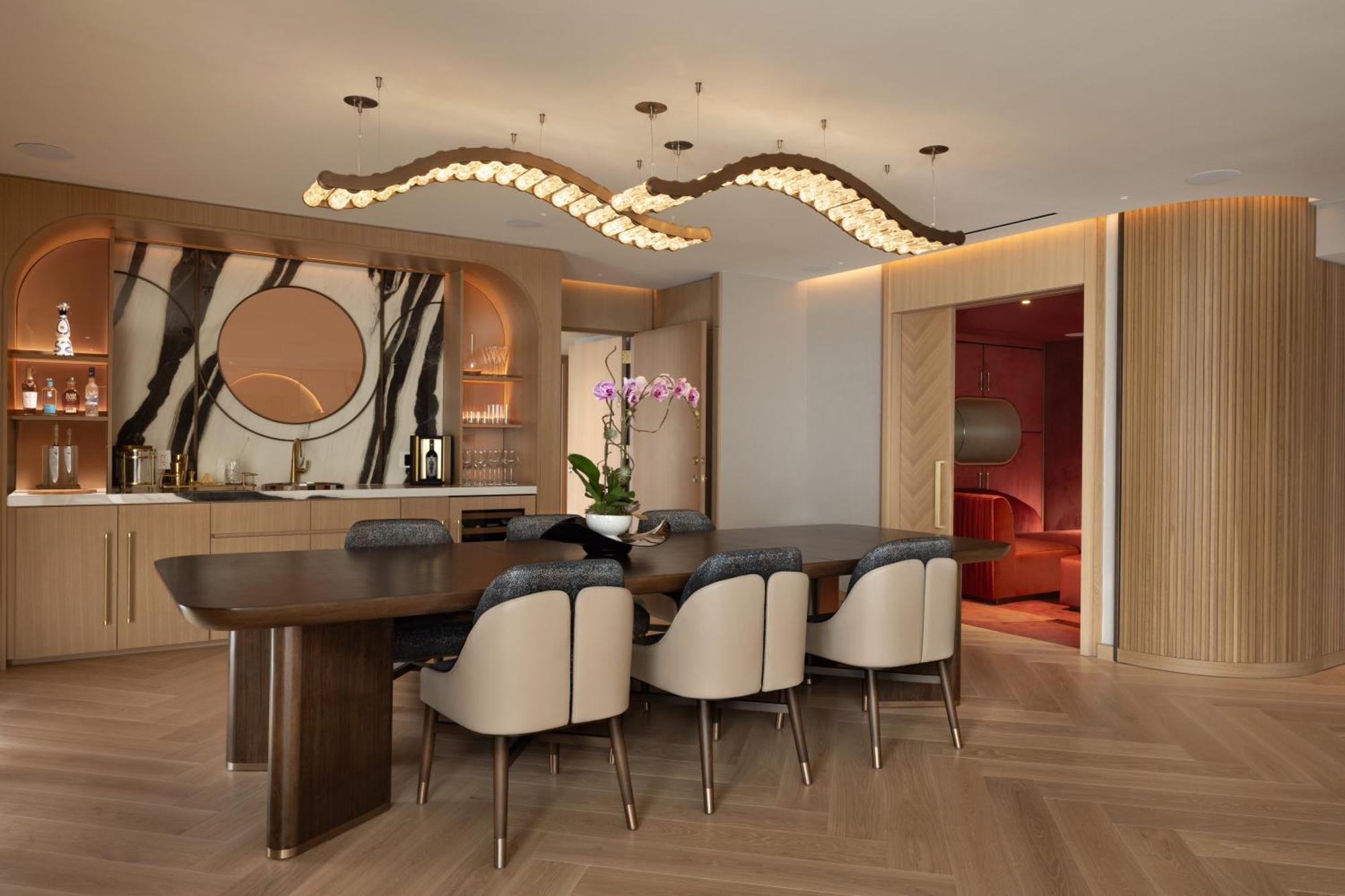 Pier Sixty-six Hotel 5*