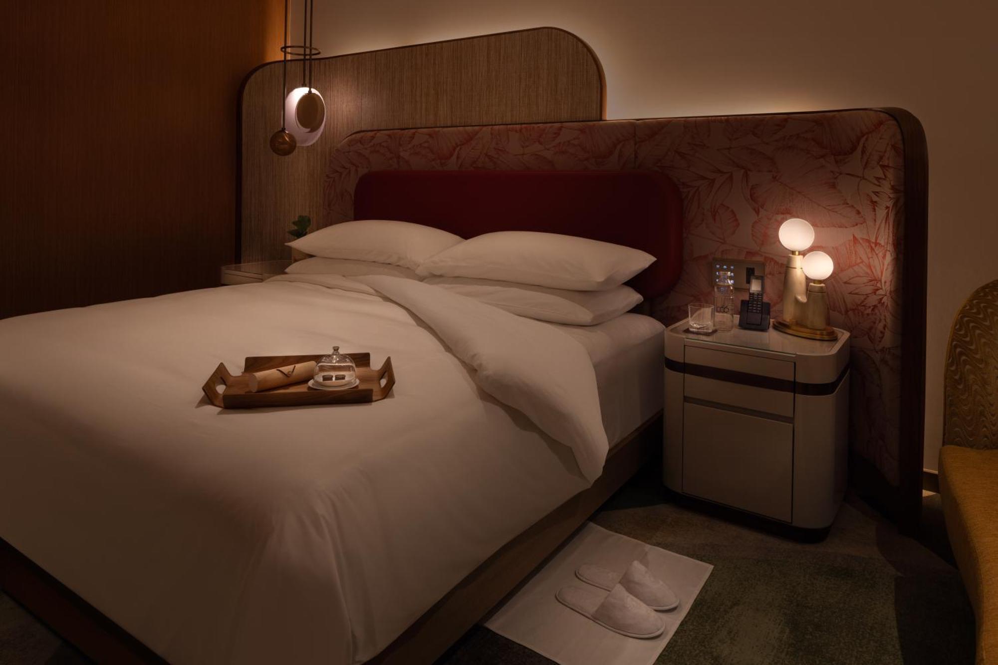 Hotel Pier Sixty-six 5*