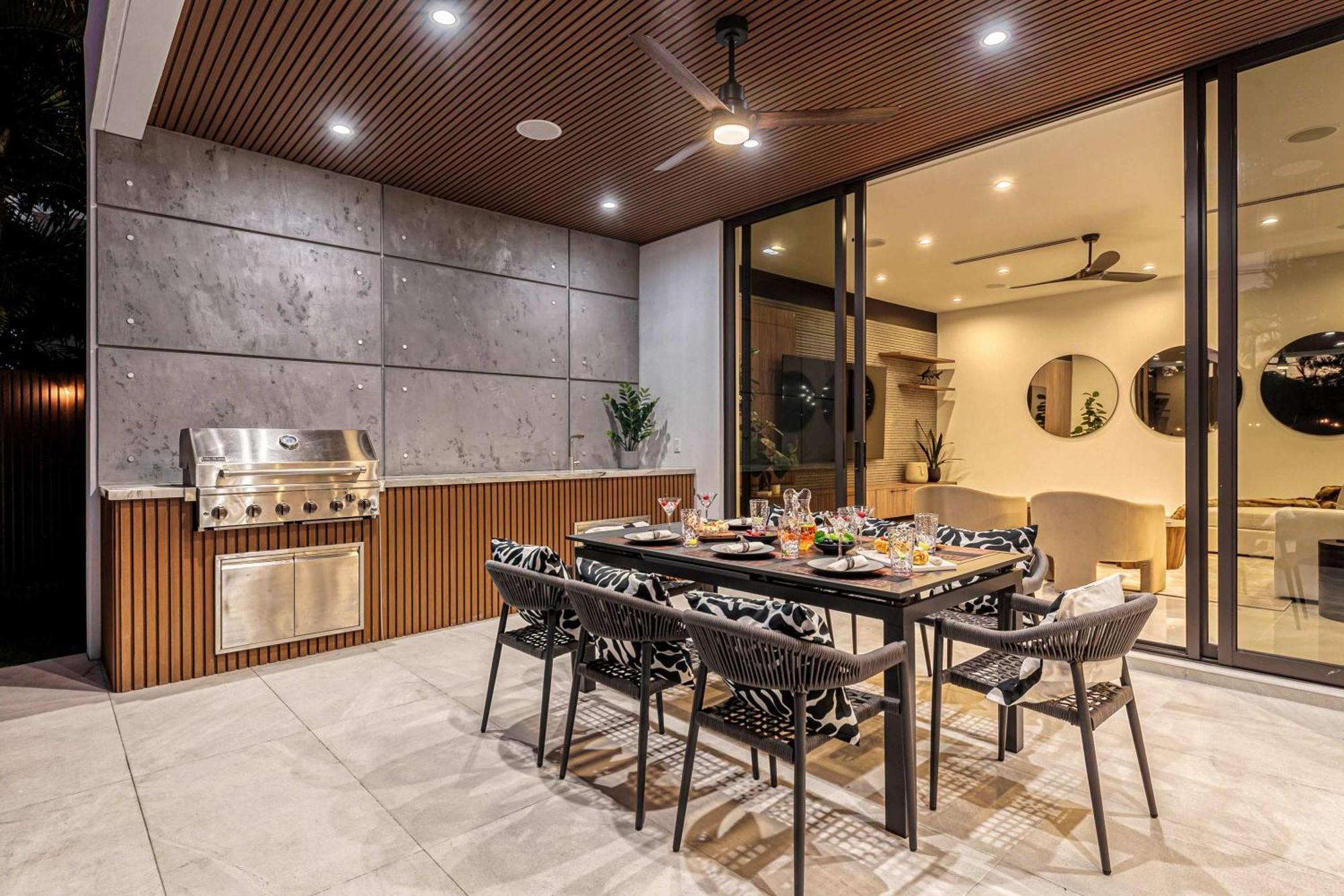 Enclave- Brand New Luxe Olas Holiday home Fort Lauderdale