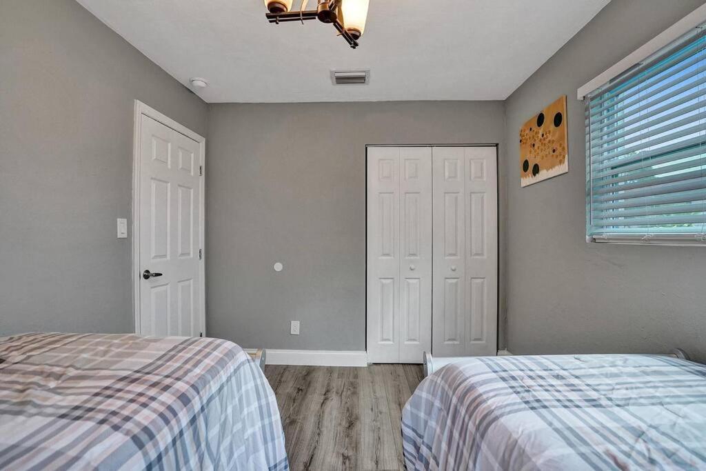 Luxury 3bd/2ba Near & Olas Holiday home
