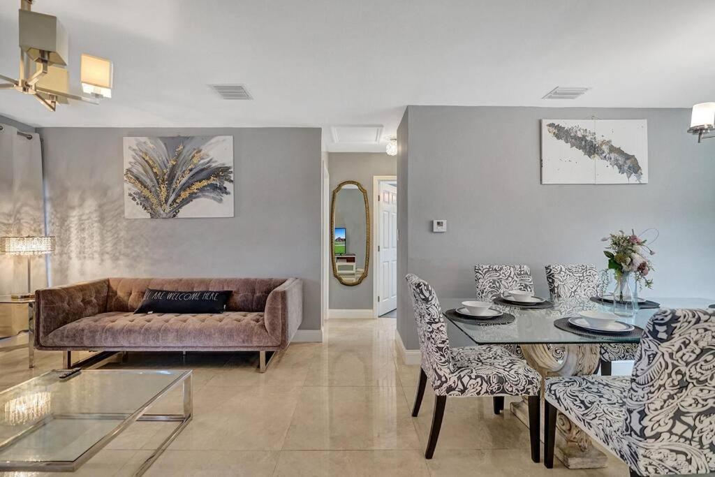 Luxury 3bd/2ba Near & Olas Holiday home