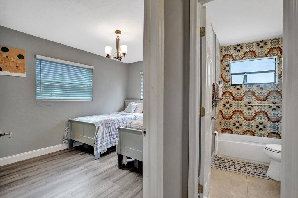 Holiday home Luxury 3bd/2ba Near & Olas *