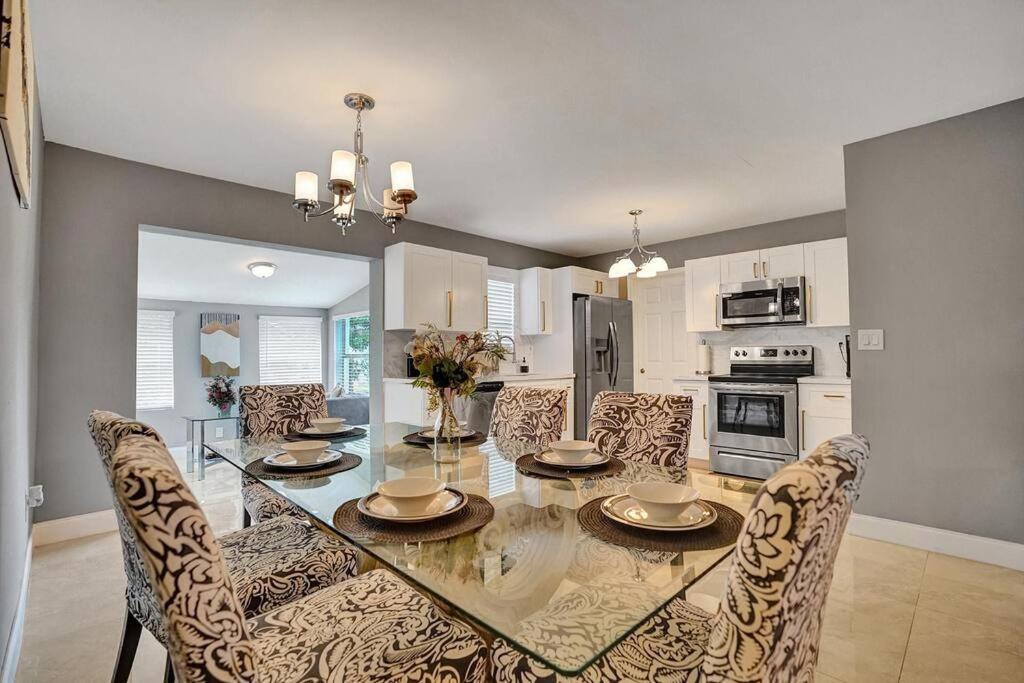 Holiday home Luxury 3bd/2ba Near & Olas Fort Lauderdale