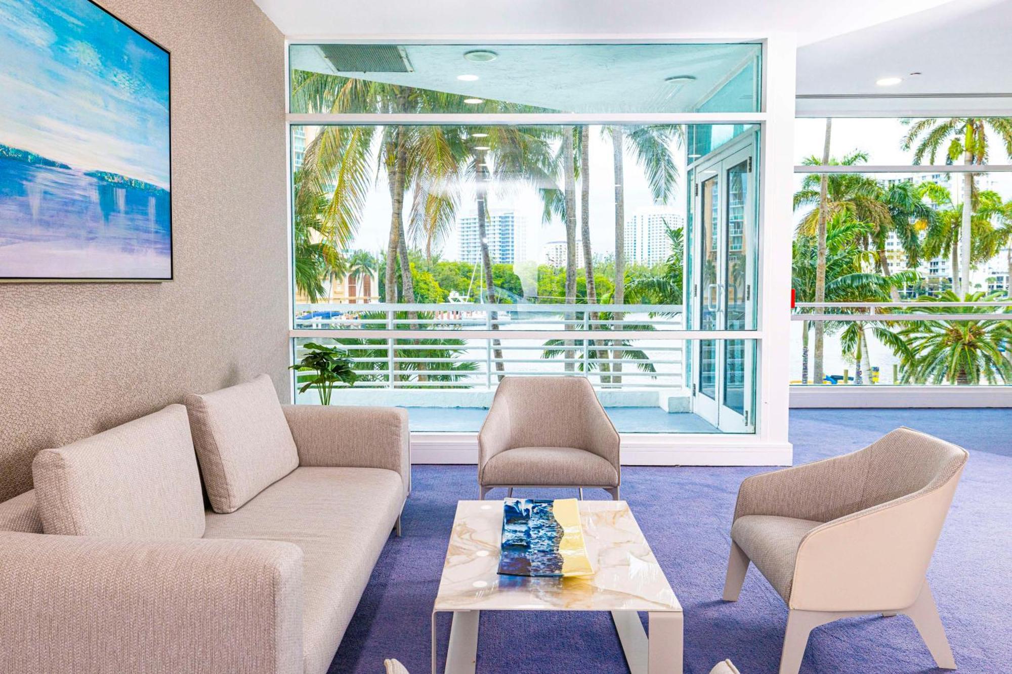 Gallery One - A Doubletree By Hilton Hotel 4*