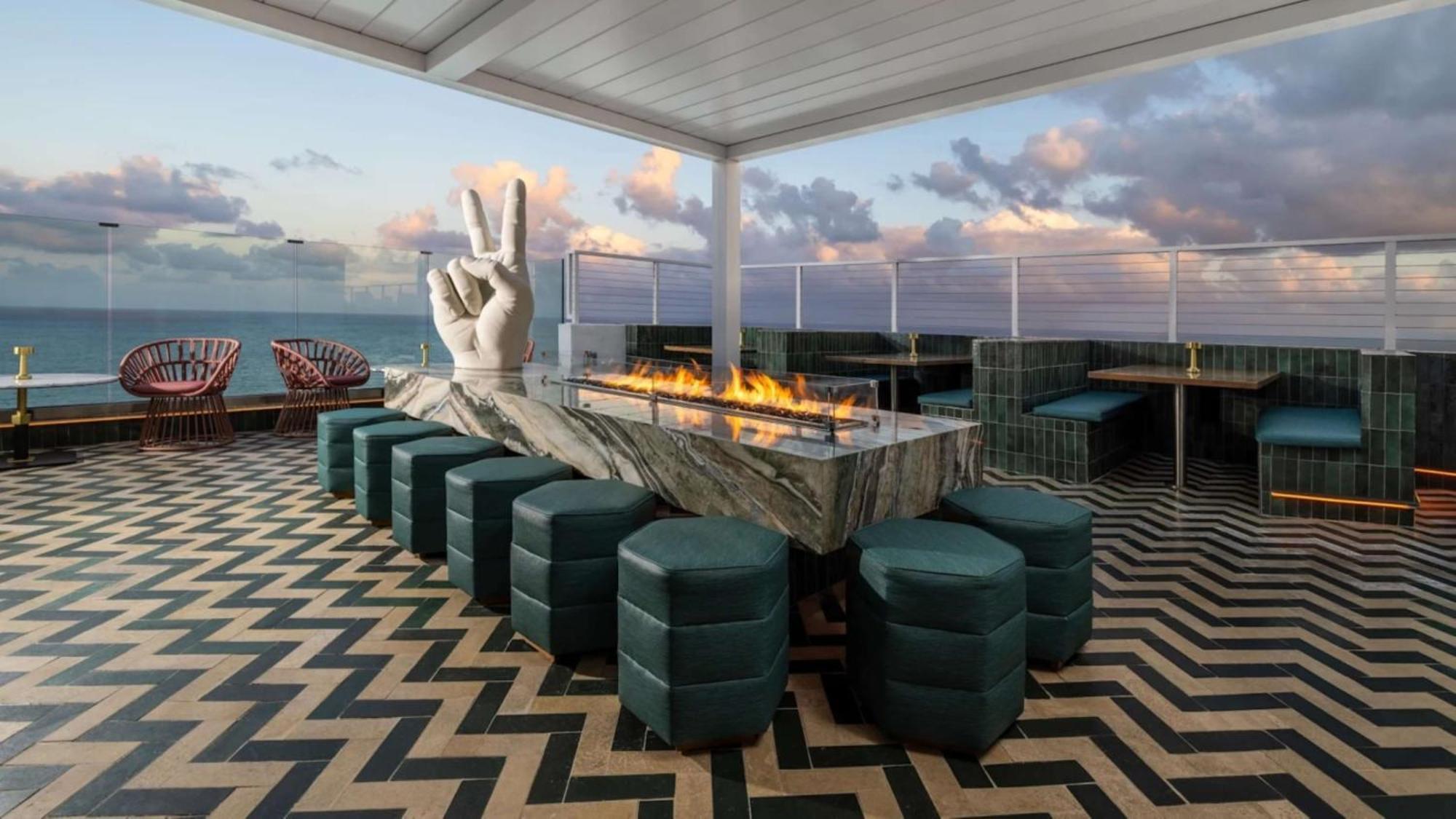 Resort House Lauderdale, A Hilton