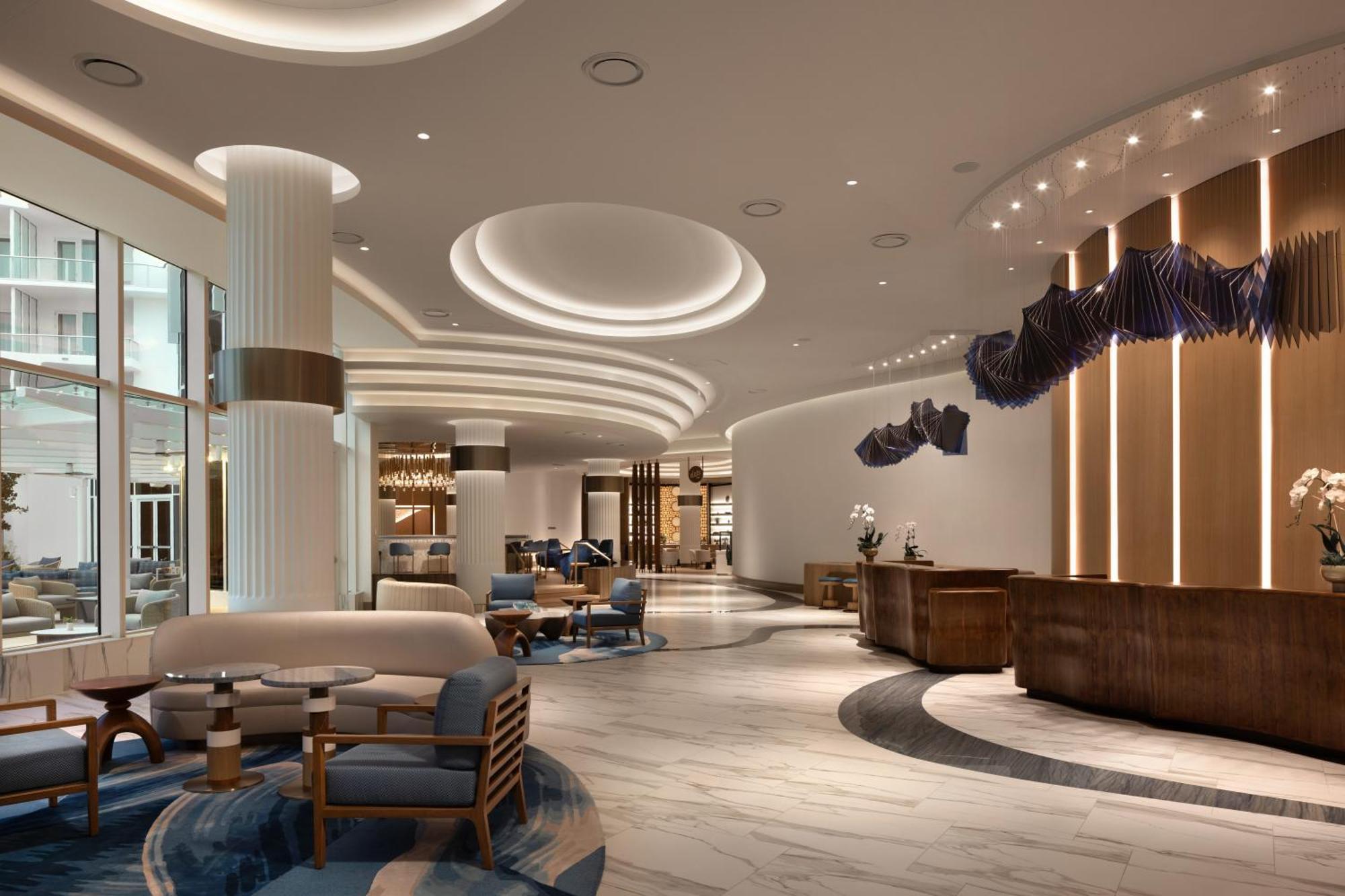 Pier Sixty-six Hotel 5*