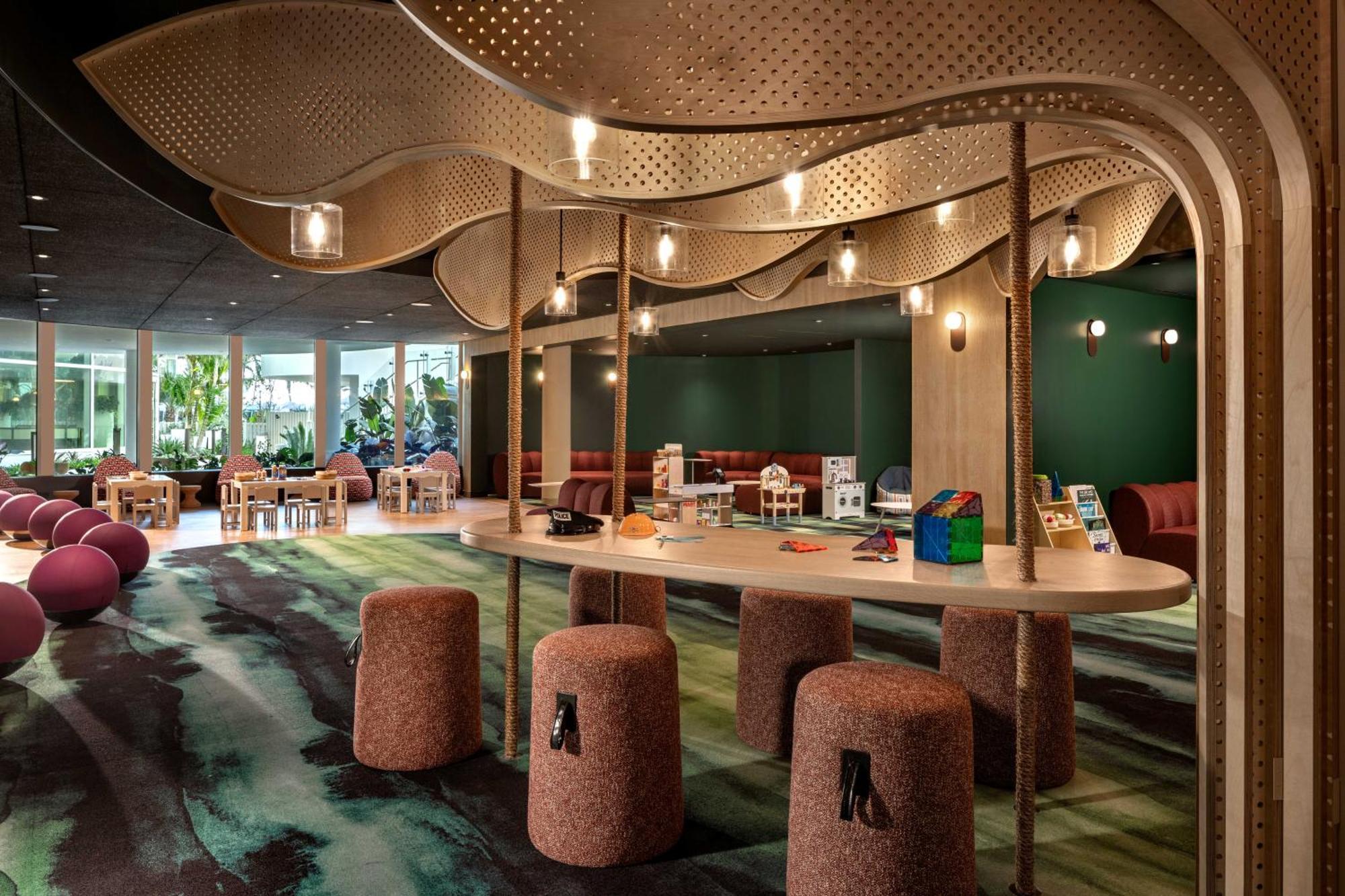 Hotel Pier Sixty-six 5*
