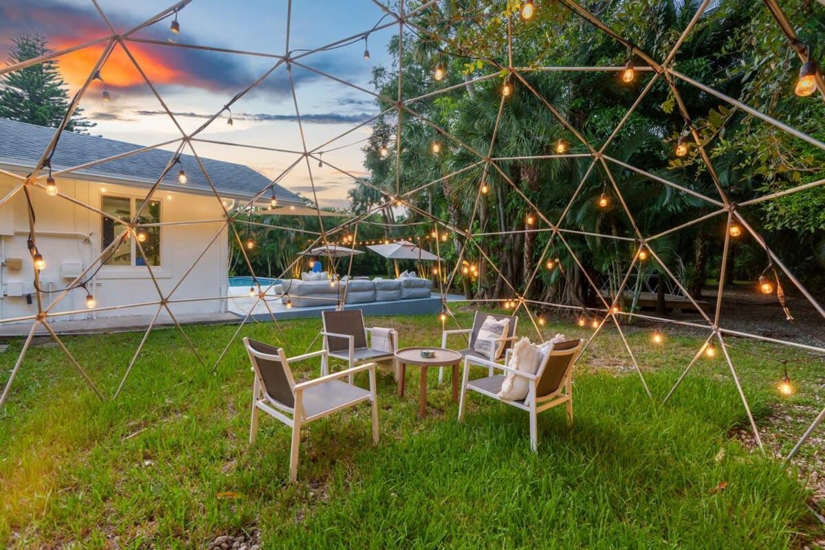 Huge Heated Pool With Gameroom Fort Lauderdale