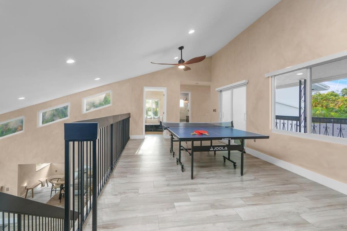 Huge Heated Pool With Gameroom Villa Fort Lauderdale