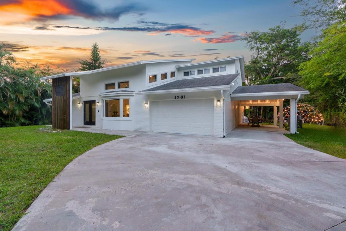 Huge Heated Pool With Gameroom