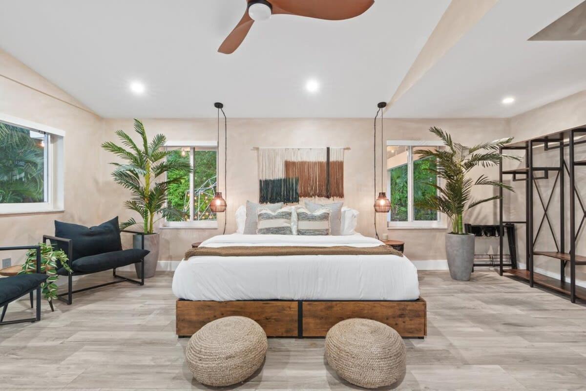Huge Heated Pool With Gameroom Fort Lauderdale