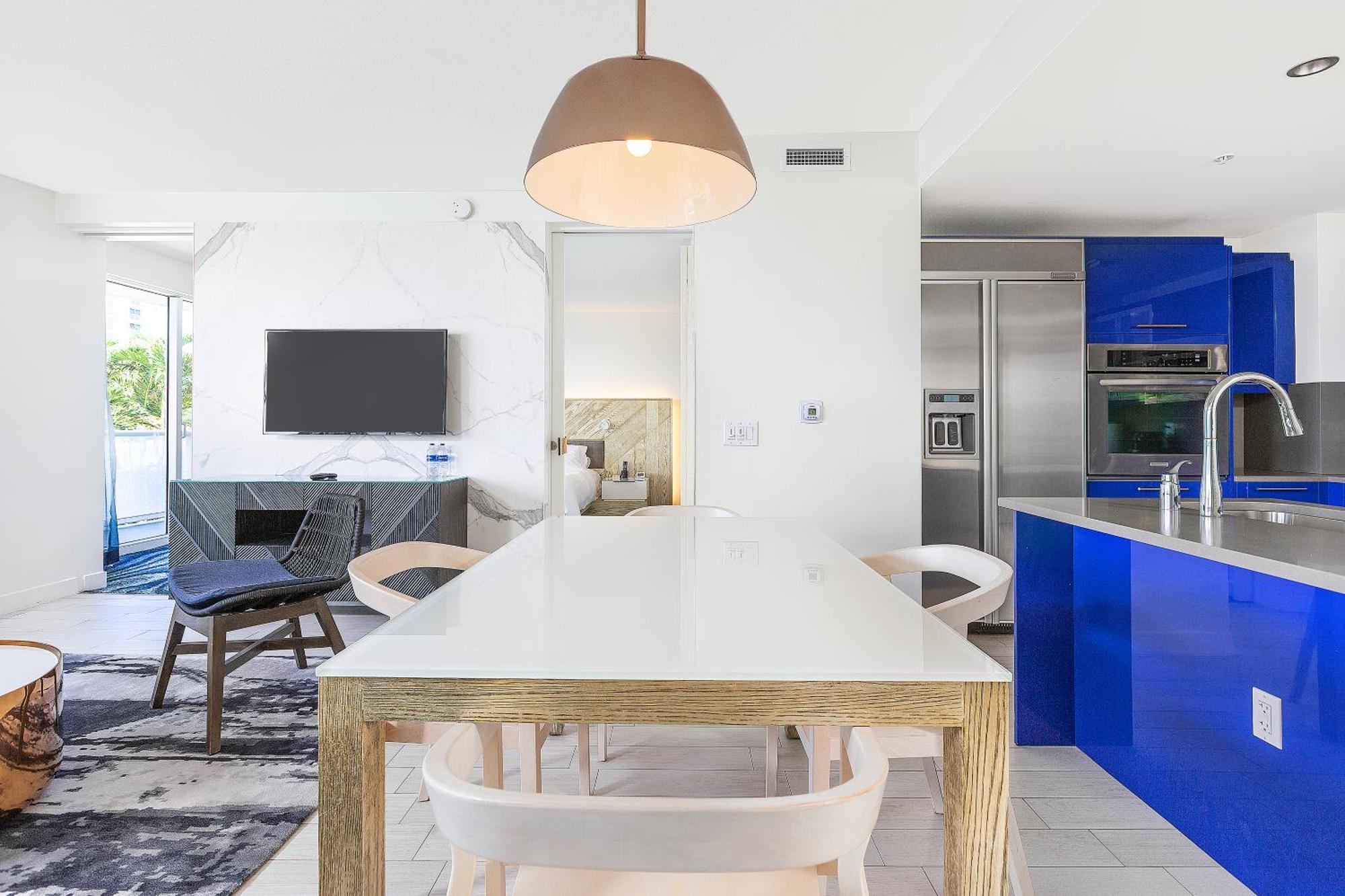 Apartment W Residences 2 Bed Unit - Beachfront And Luxe