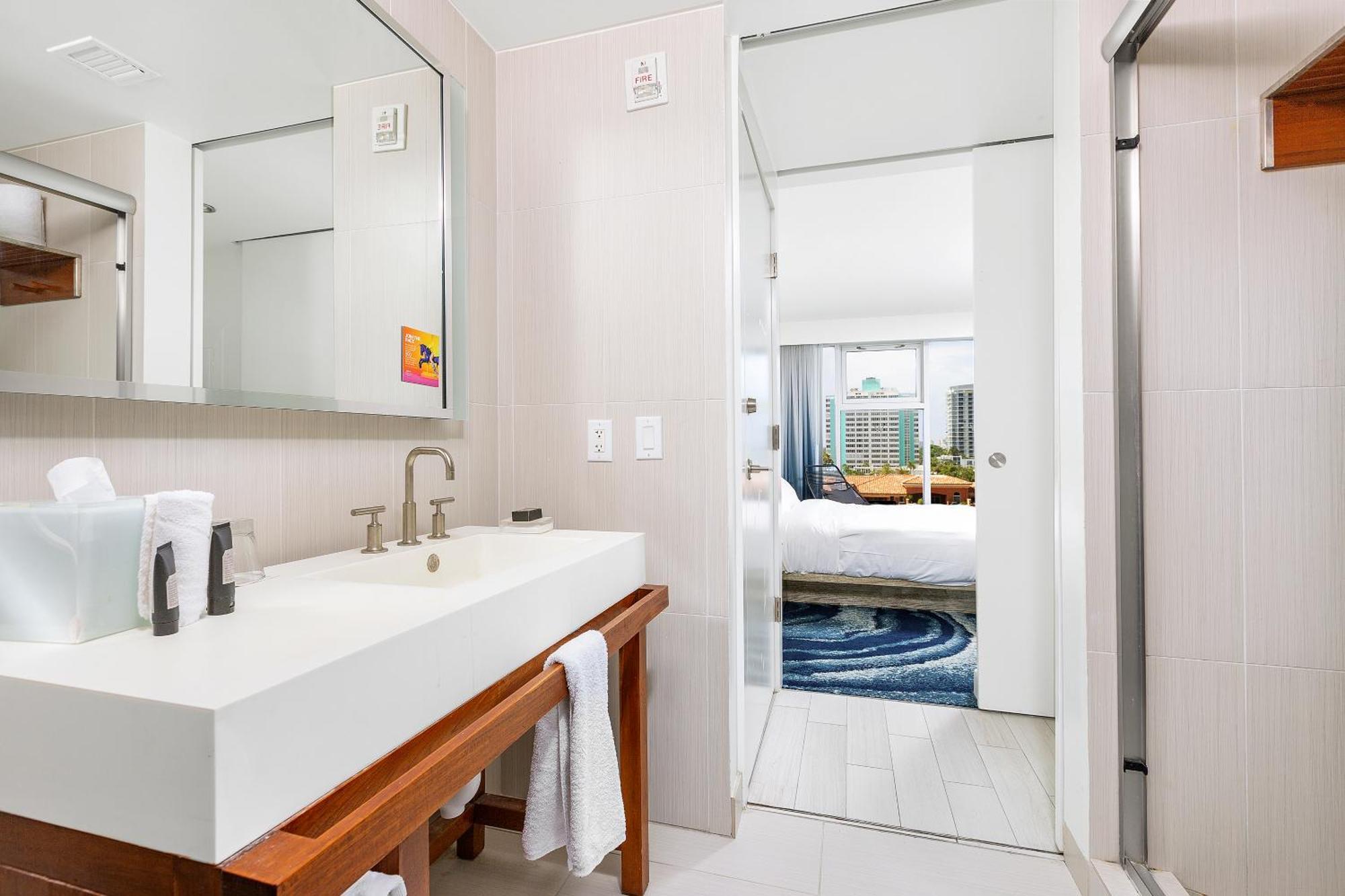W Residences 2 Bed Unit - Beachfront And Luxe