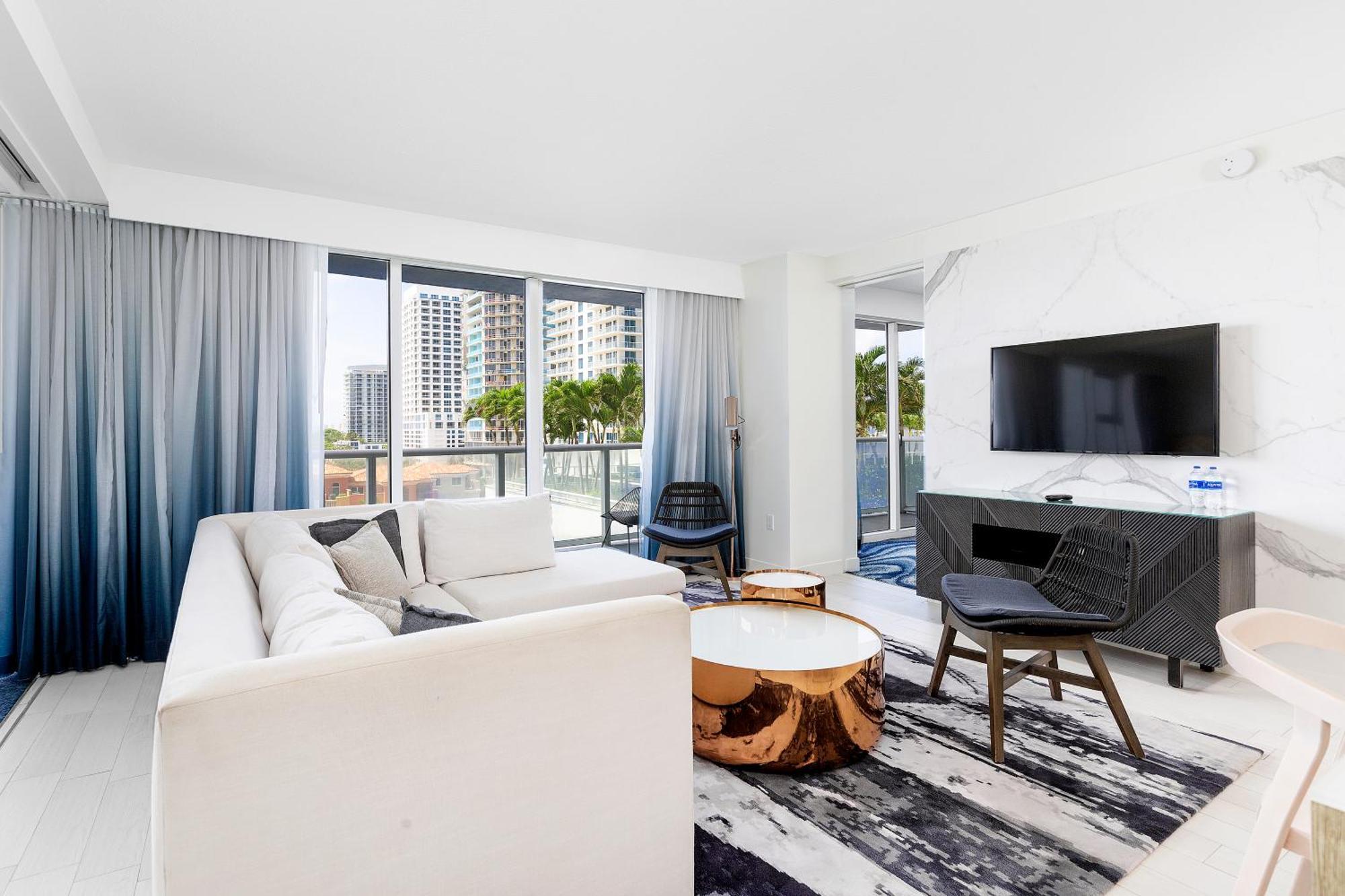 W Residences 2 Bed Unit - Beachfront And Luxe Apartment *