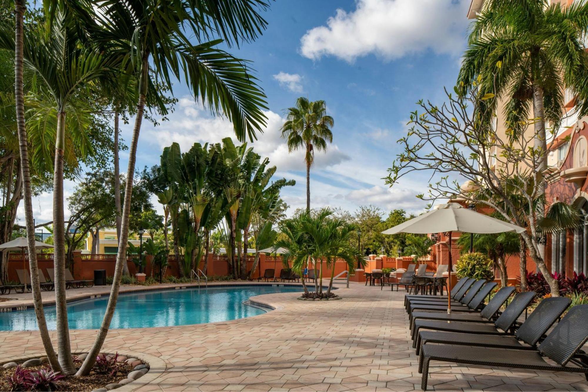 Sheraton Lauderdale At Cypress Creek Hotel Fort Lauderdale