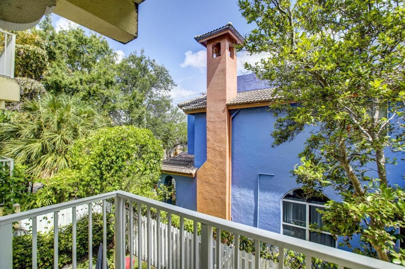 Holiday home Private Patio Cali King Bed Sleeps 10 *