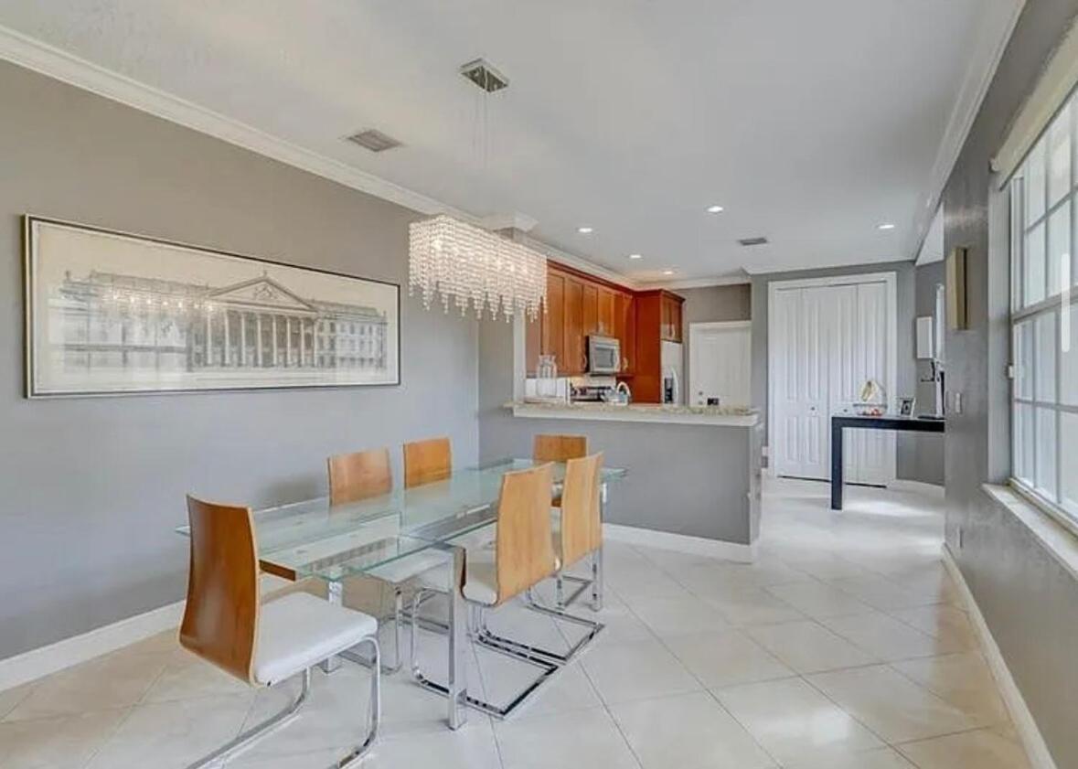 Mins To Olas With Heated Pool, Near & Dining Holiday home *
