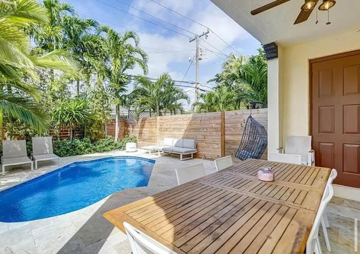 Holiday home Mins To Olas With Heated Pool, Near & Dining