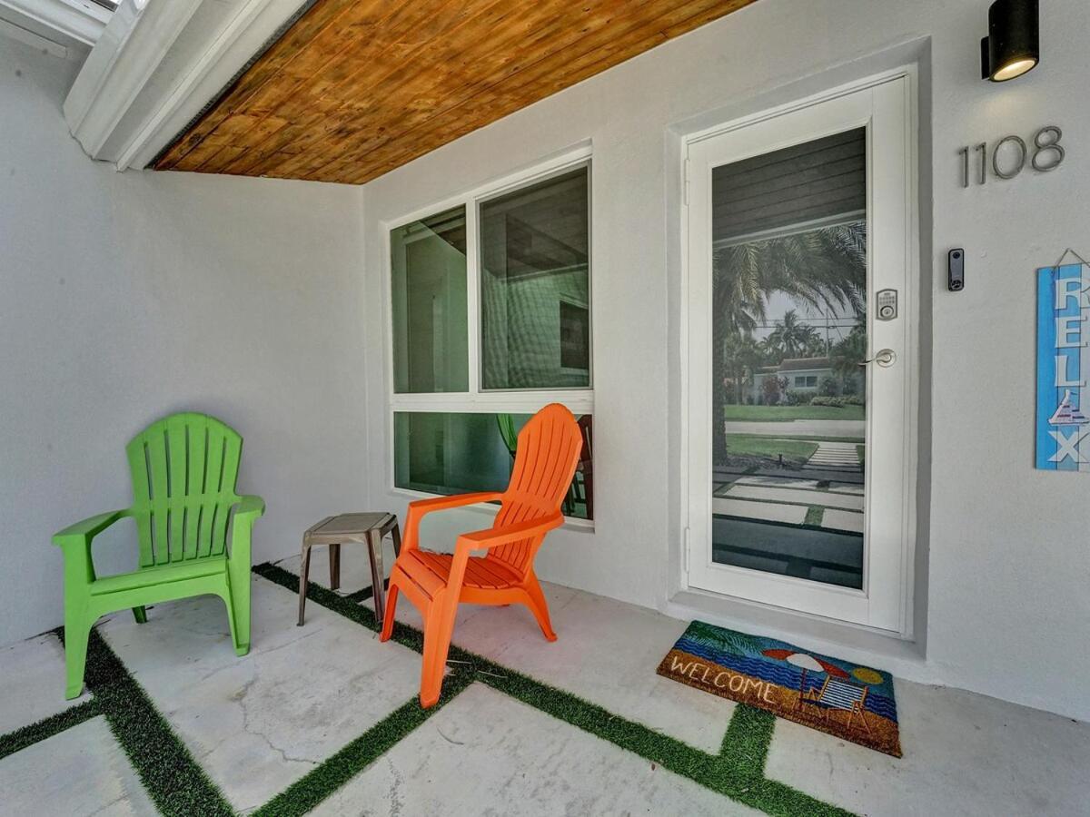 Sandy's Sunshine Oasis