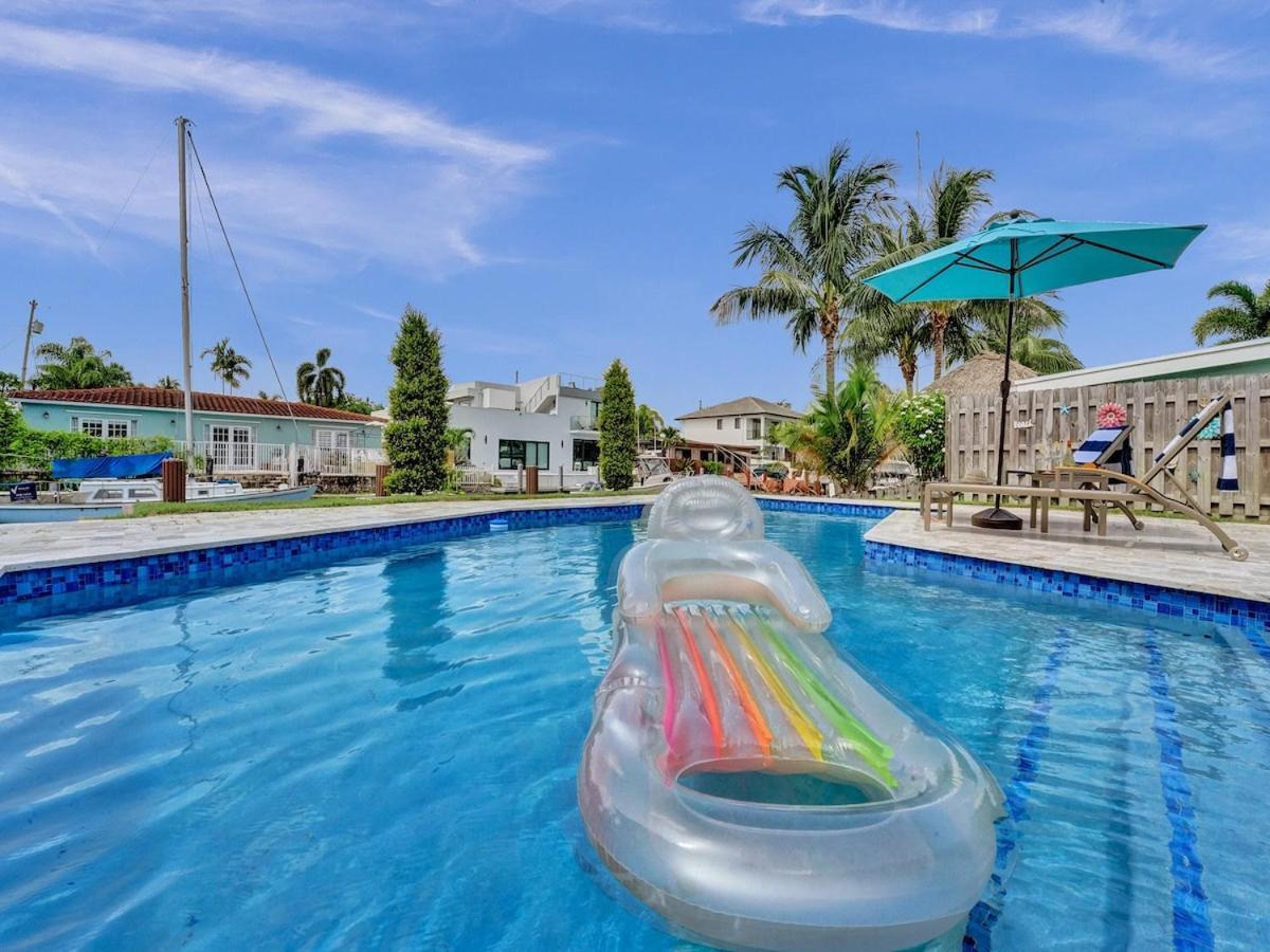 Sandy's Sunshine Oasis