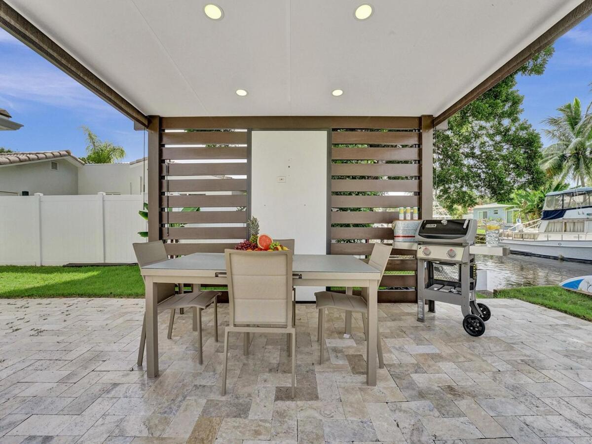 Sandy's Sunshine Oasis Holiday home
