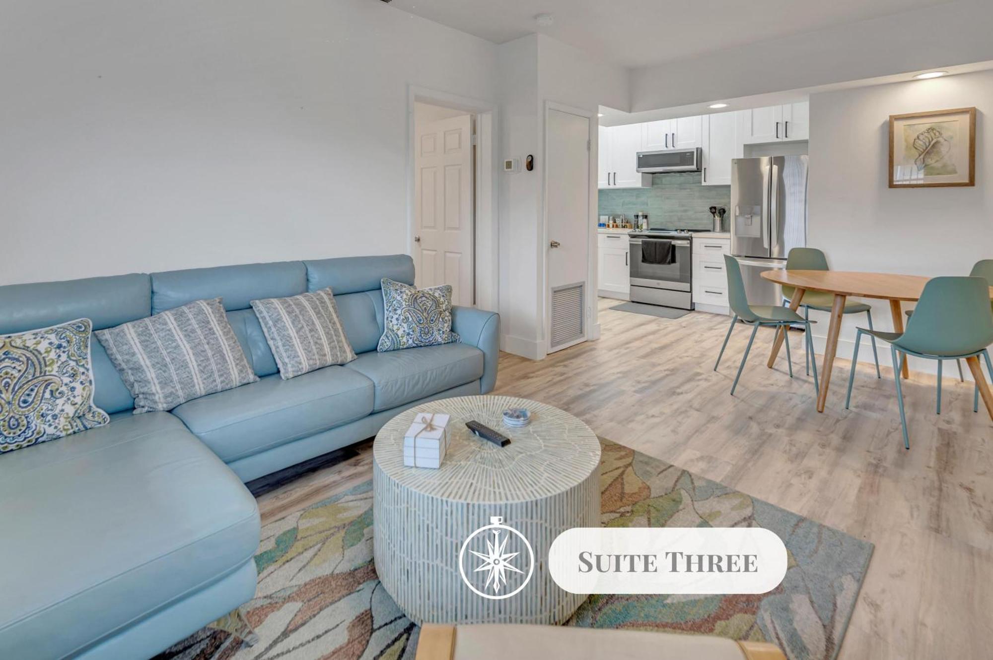 Secluded Retreat Heated Pool Dock Access Quiet Neighborhood Saltaire Key Resldences Holiday home Fort Lauderdale
