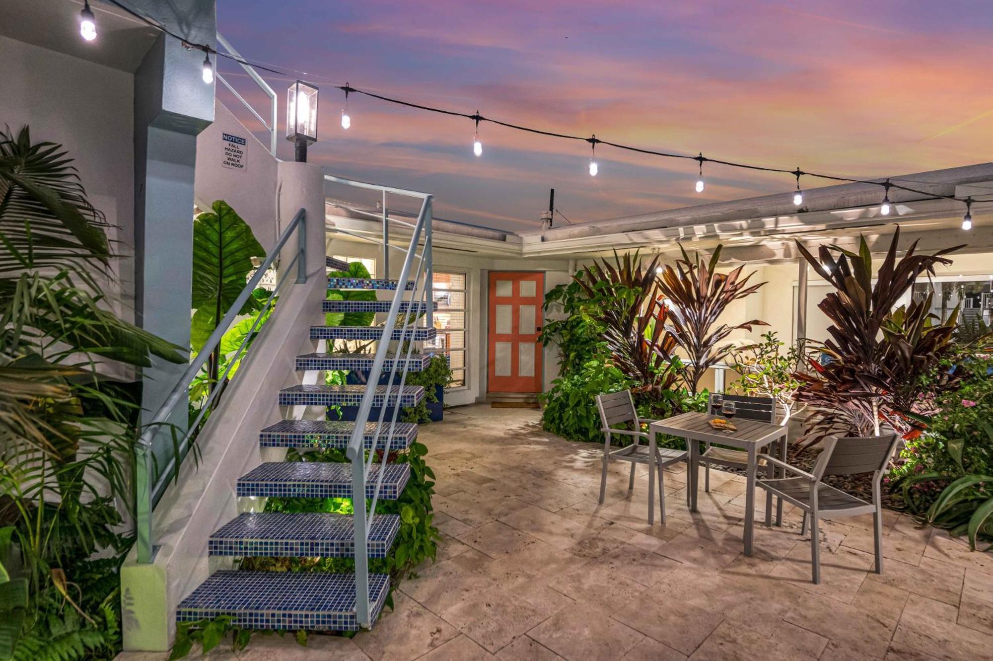 Secluded Retreat Heated Pool Dock Access Quiet Neighborhood Saltaire Key Resldences *