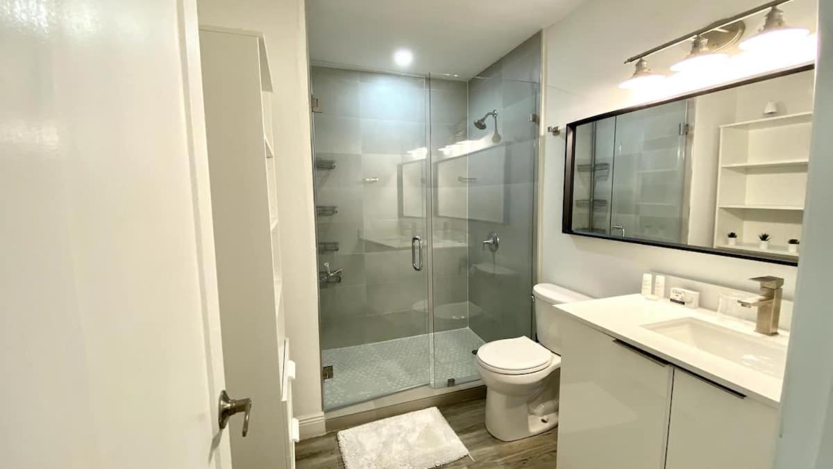 Family House 2 Blocks From The 2b2b * Fort Lauderdale