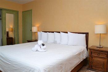 Tropi Rock Hotel 2*
