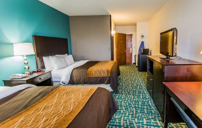 Comfort & Lauderdale West Turnpike Hotel