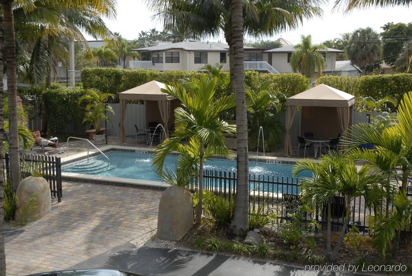Resort The Cabanas Guesthouse & Spa - Gay Resort Catering To Gay Men