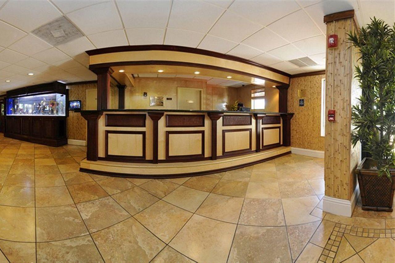Hotel Western Oceanside 3*