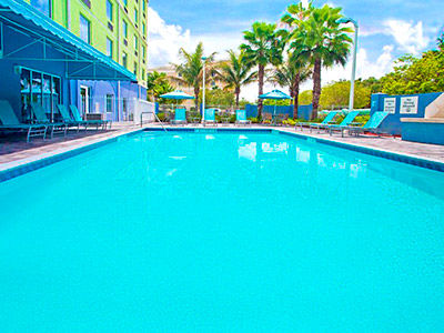Express & Lauderdale Airport/cruise Port By Ihg 3*