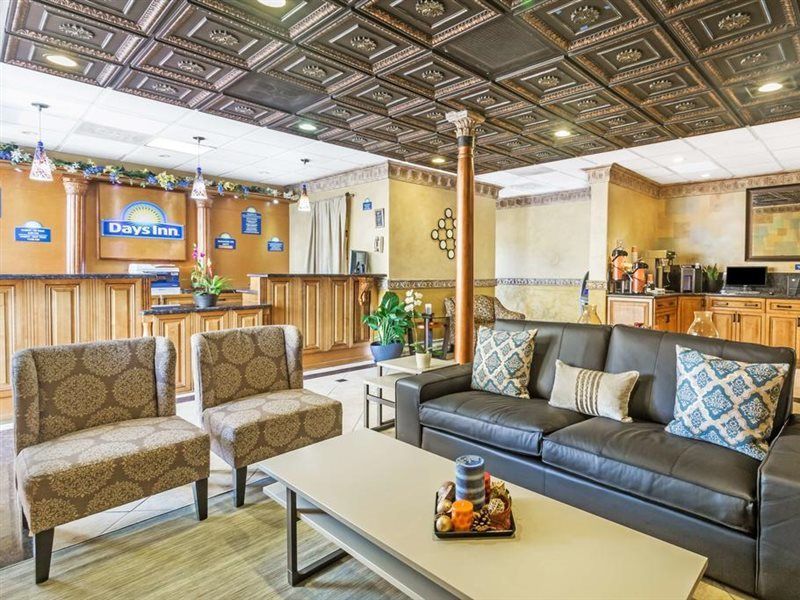 Days By Wyndham Lauderdale-oakland Park Airport N Hotel