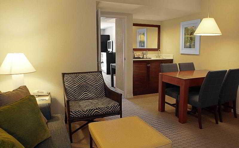 Hotel Sheraton Lauderdale At Cypress Creek 3*