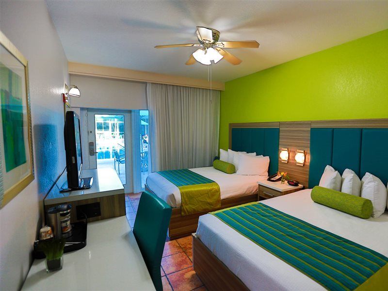 Hotel Western Oceanside 3*