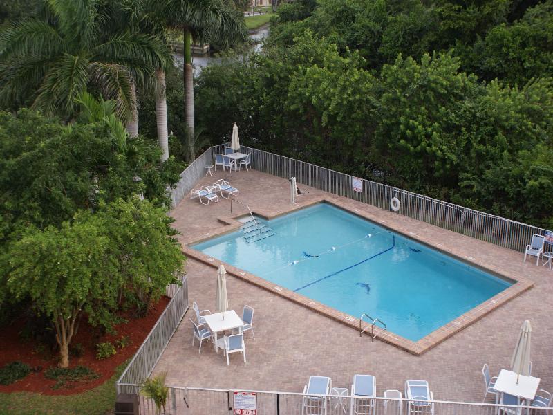 Days By Wyndham Lauderdale-oakland Park Airport N