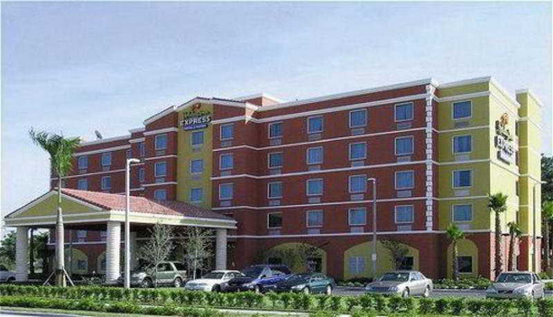 Express & Lauderdale Airport/cruise Port By Ihg Fort Lauderdale