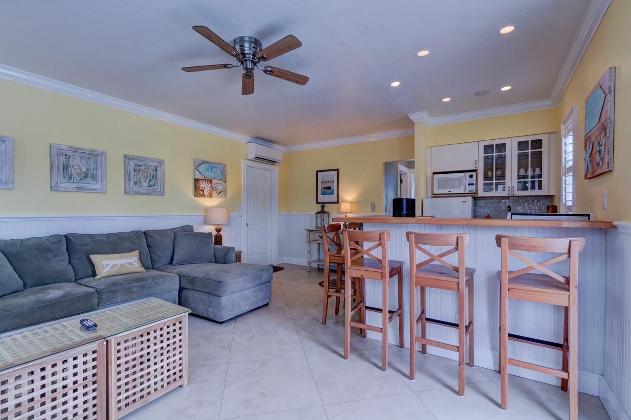 Beachside Village 3* Fort Lauderdale