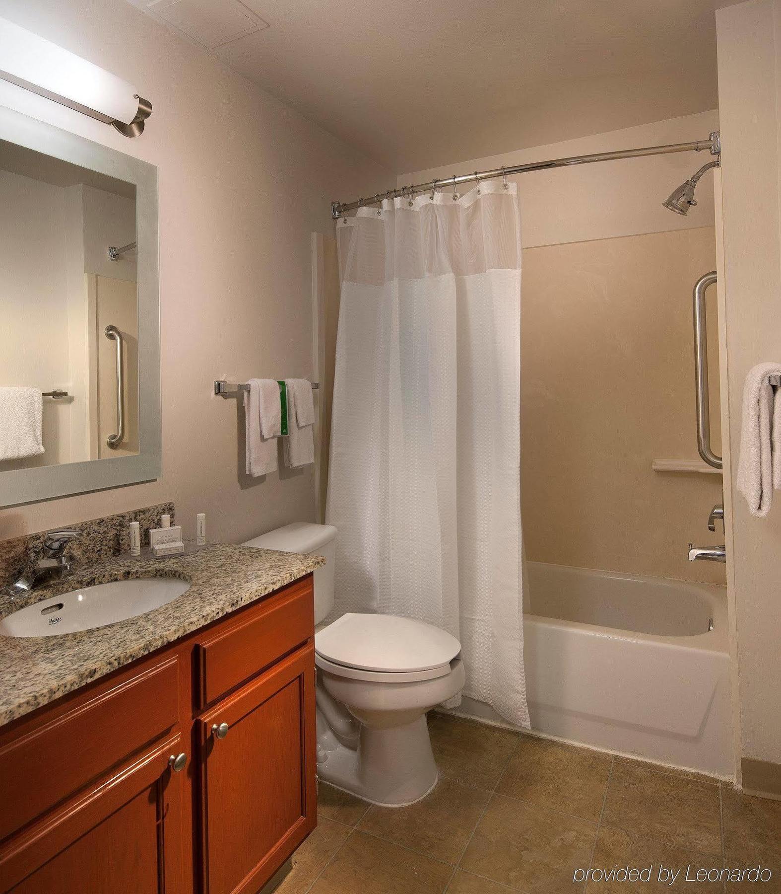 Towneplace Lauderdale West