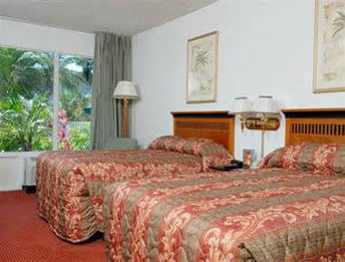Ramada By Wyndham Lauderdale Airport/cruise Port Fort Lauderdale