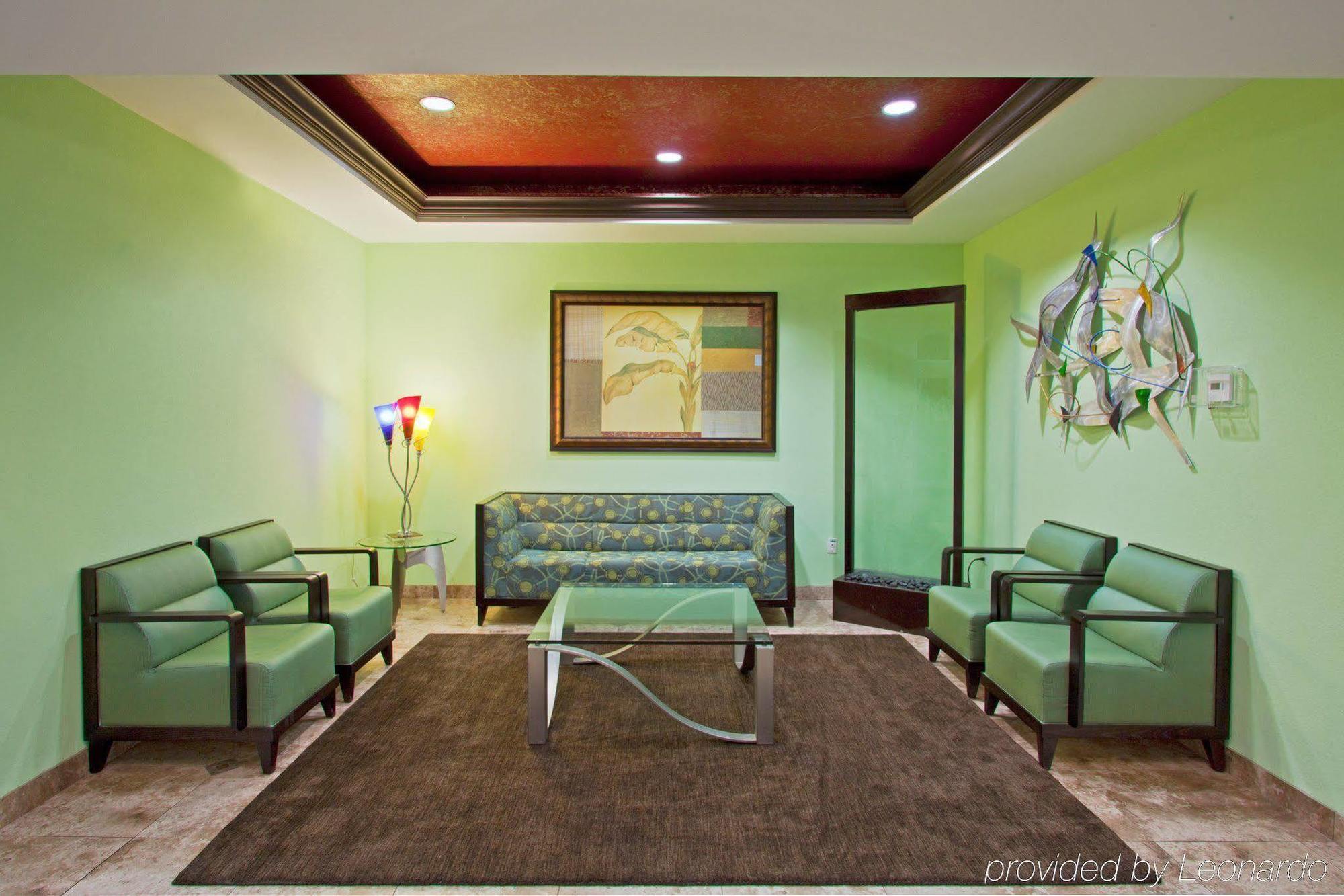 Hotel Express & Lauderdale Airport/cruise Port By Ihg