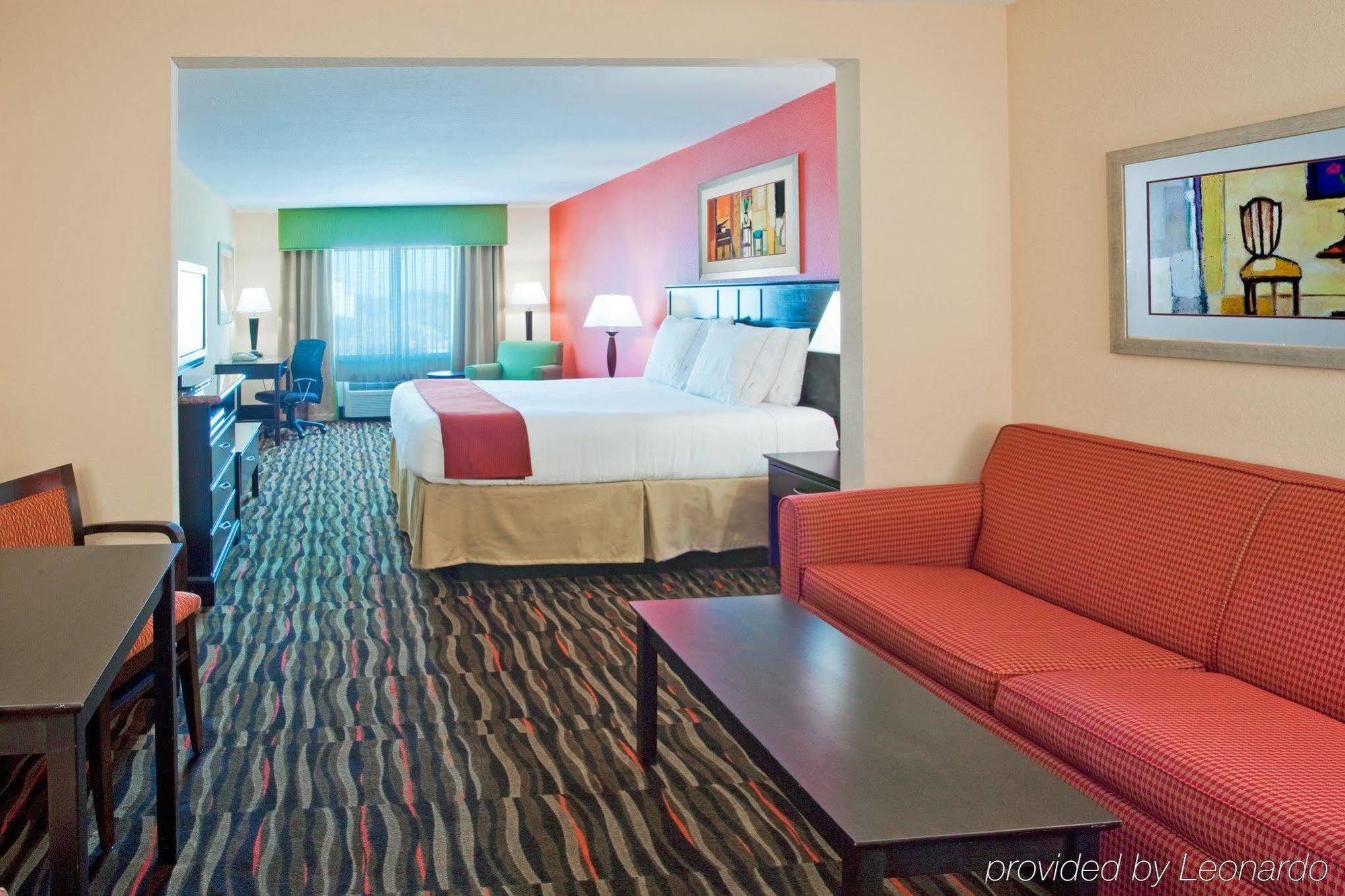 Hotel Express & Lauderdale Airport/cruise Port By Ihg 3*