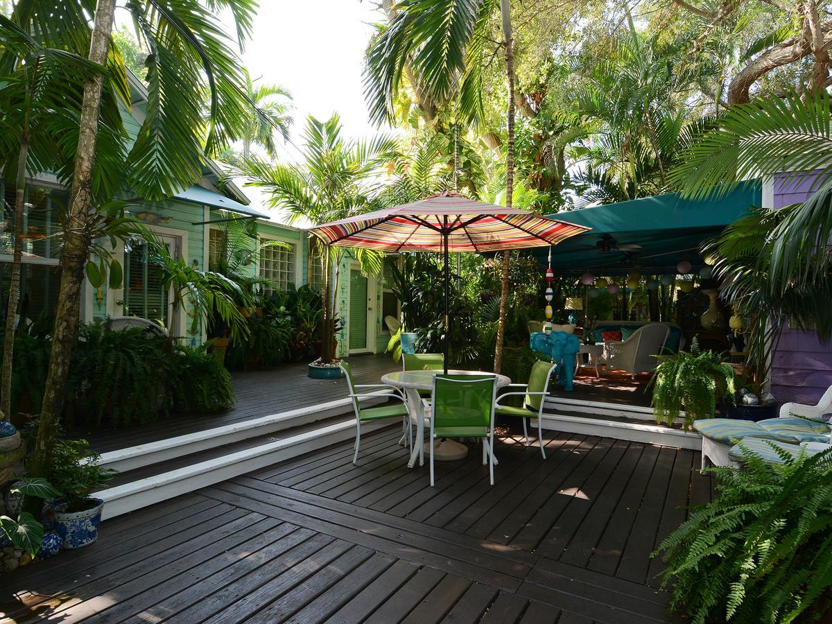 Resort Pineapple Point & - Gay Men's 3*