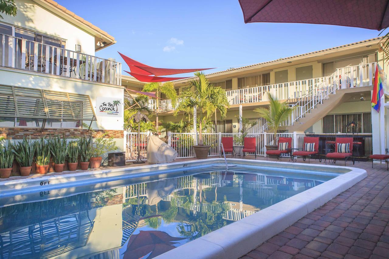 The Big Coconut - Gay Men's 3* Fort Lauderdale