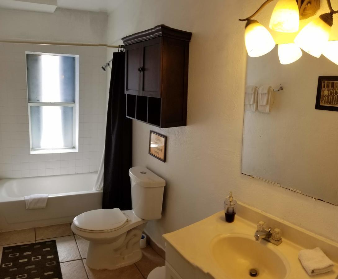 Hotel Leather Guest House-gay Male Only