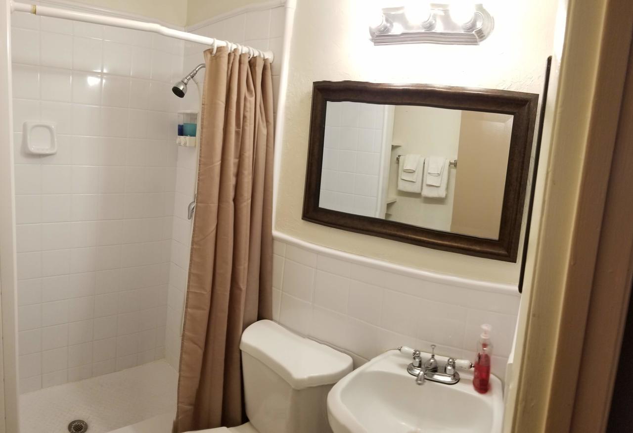 Leather Guest House-gay Male Only Fort Lauderdale